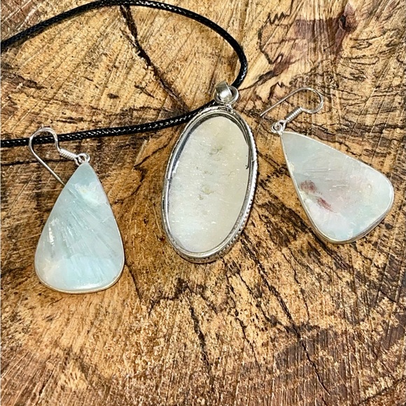 Pale Blue Green Hemimorphite Pendant & Earrings - Picture 7 of 10